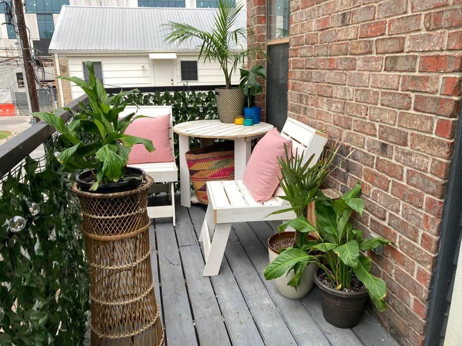 Luxury Greenhouse Studio Appartamento Austin Esterno foto
